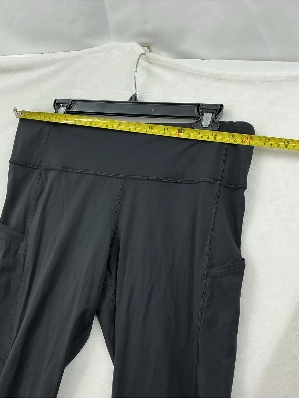 lululemon athletica Black High-Rise Workout Leggings with Inner Waistband 1077